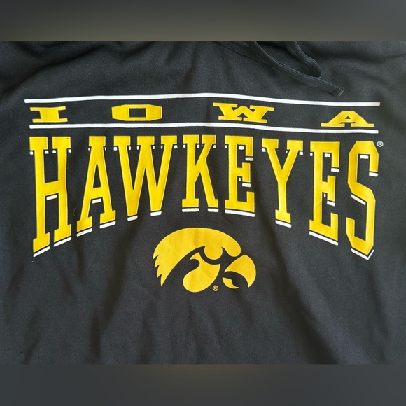 NWOT Iowa Hawkeyes Football Colosseum Black Gray Yellow Hooded Sweater Men S - Picture 4 of 9